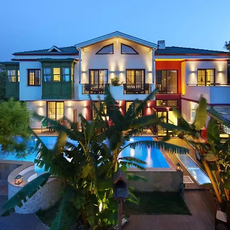 Otel Cesmekes Çeşme