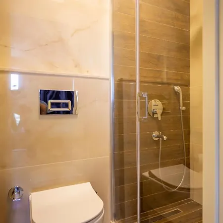 Cesmekes Otel *