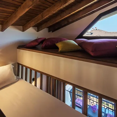 Otel Cesmekes Çeşme