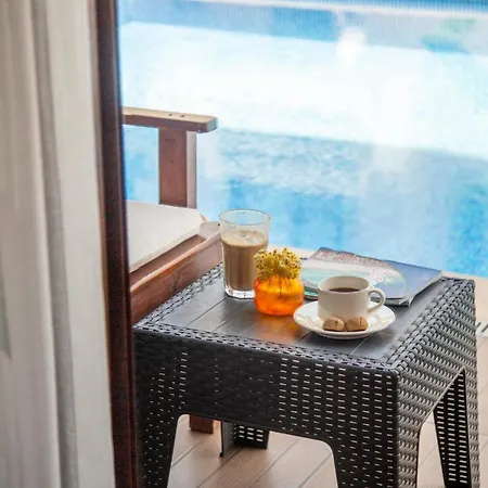 Cesmekes Hotel Çeşme