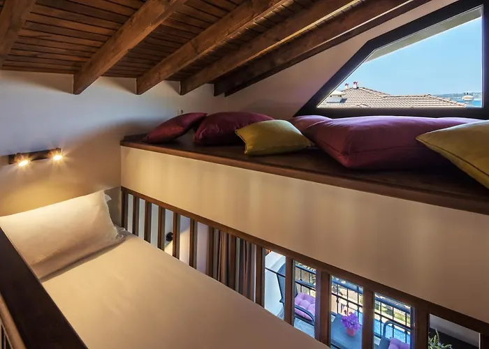 Otel Cesmekes Çeşme